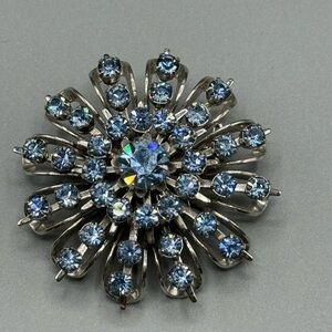 Vintage Coro rhinestone brooch